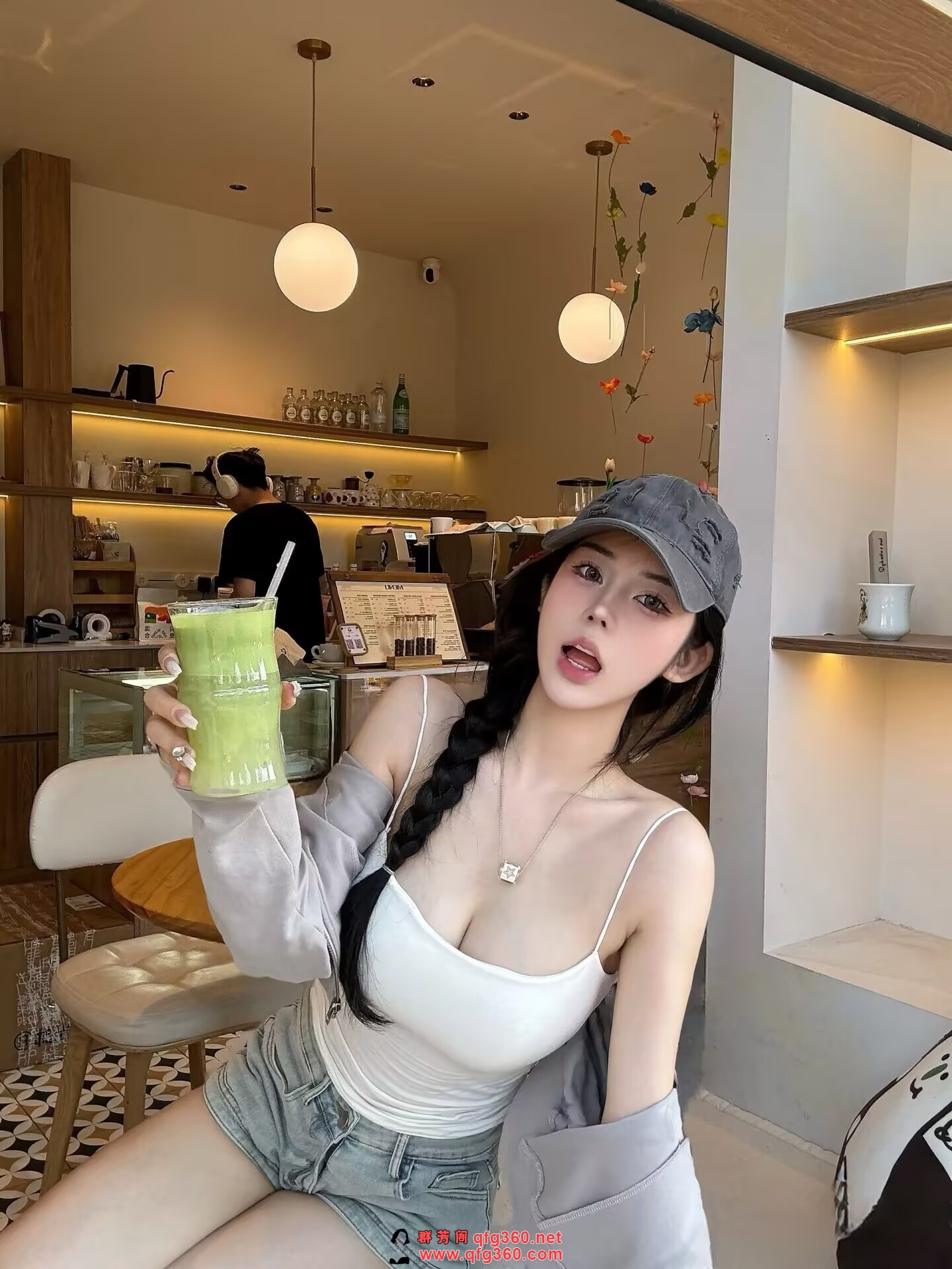 5C8F53E16F43634A2F8A8AD2D80C4047.jpg